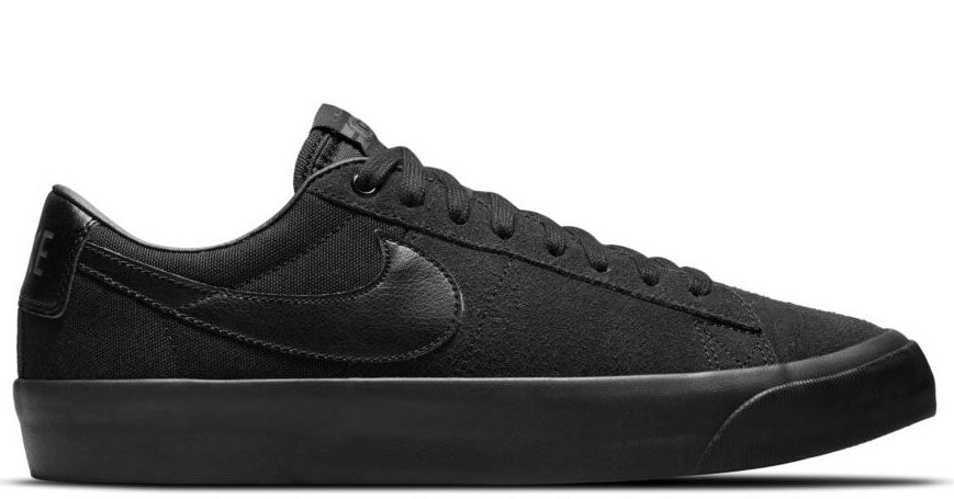 NIKE SB - Zoom Blazer Low Pro GT Black/Black/Black