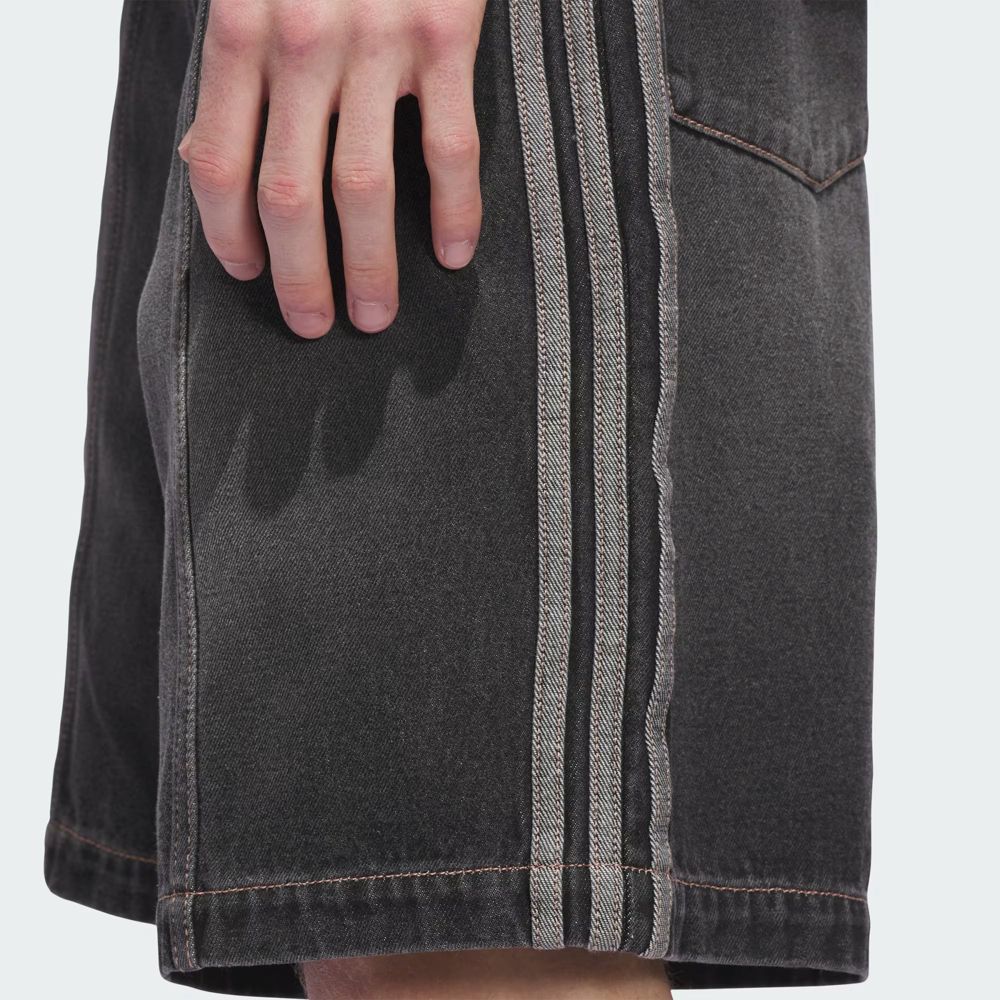 ADIDAS - Tyshawn Denim Short Black