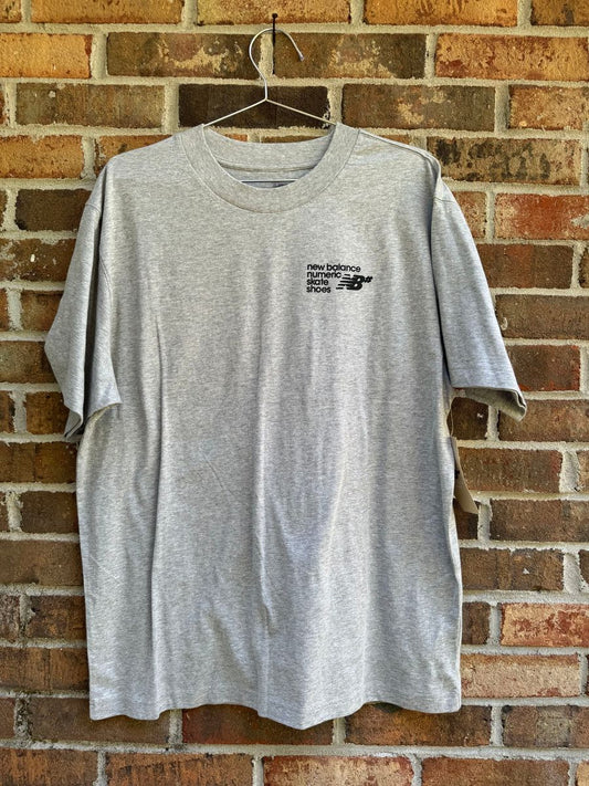 NEW BALANCE NUMERIC - Small Logo Tee Heather Grey