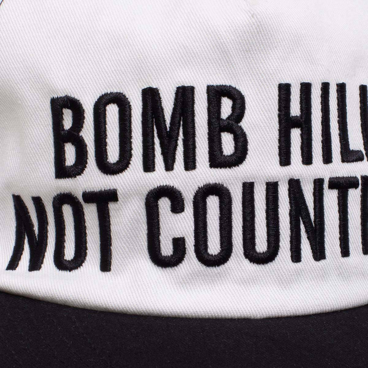 GX1000 - Bomb Hills Hat White/Black