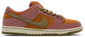 NIKE SB - Dunk Low Pro Red Stardust/Neutral Olive