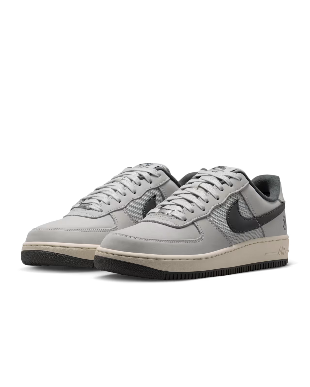 NIKE SB - Air Force 1 Yuto Light Bone/Iron Grey
