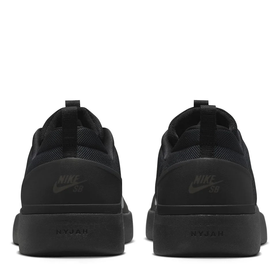 NIKE SB - Zoom Nyjah 4 Black/White