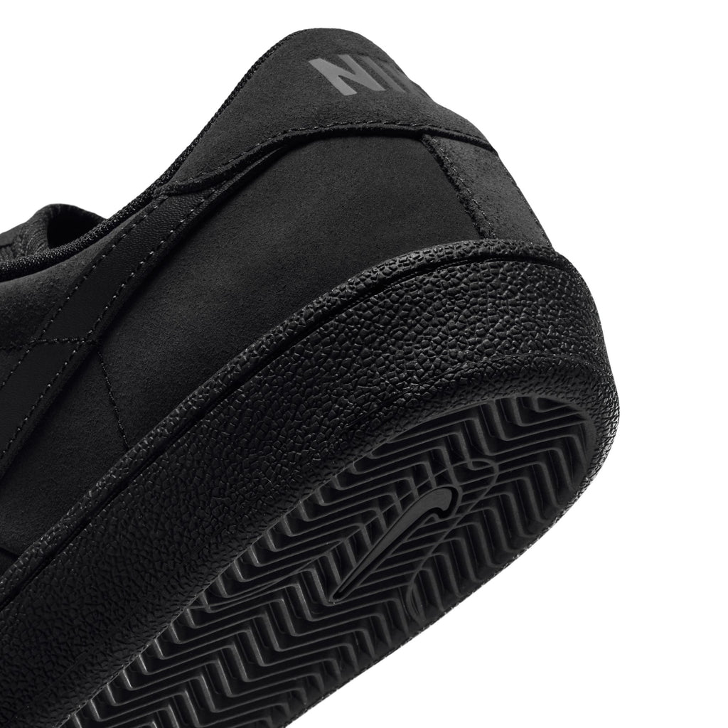 NIKE SB - Tennis Classic Black/Black