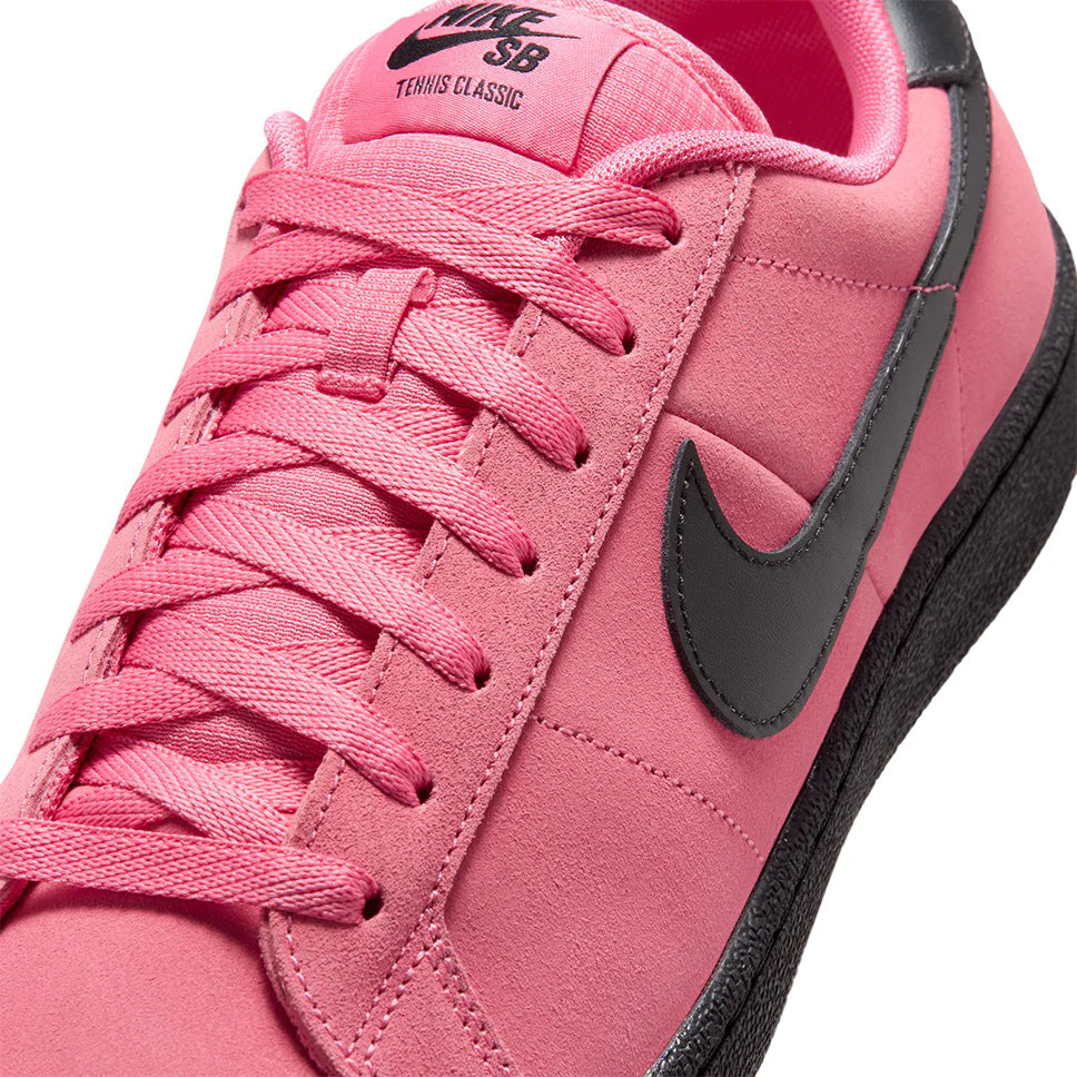 NIKE SB - Tennis Classic  Hyper Pink/Black