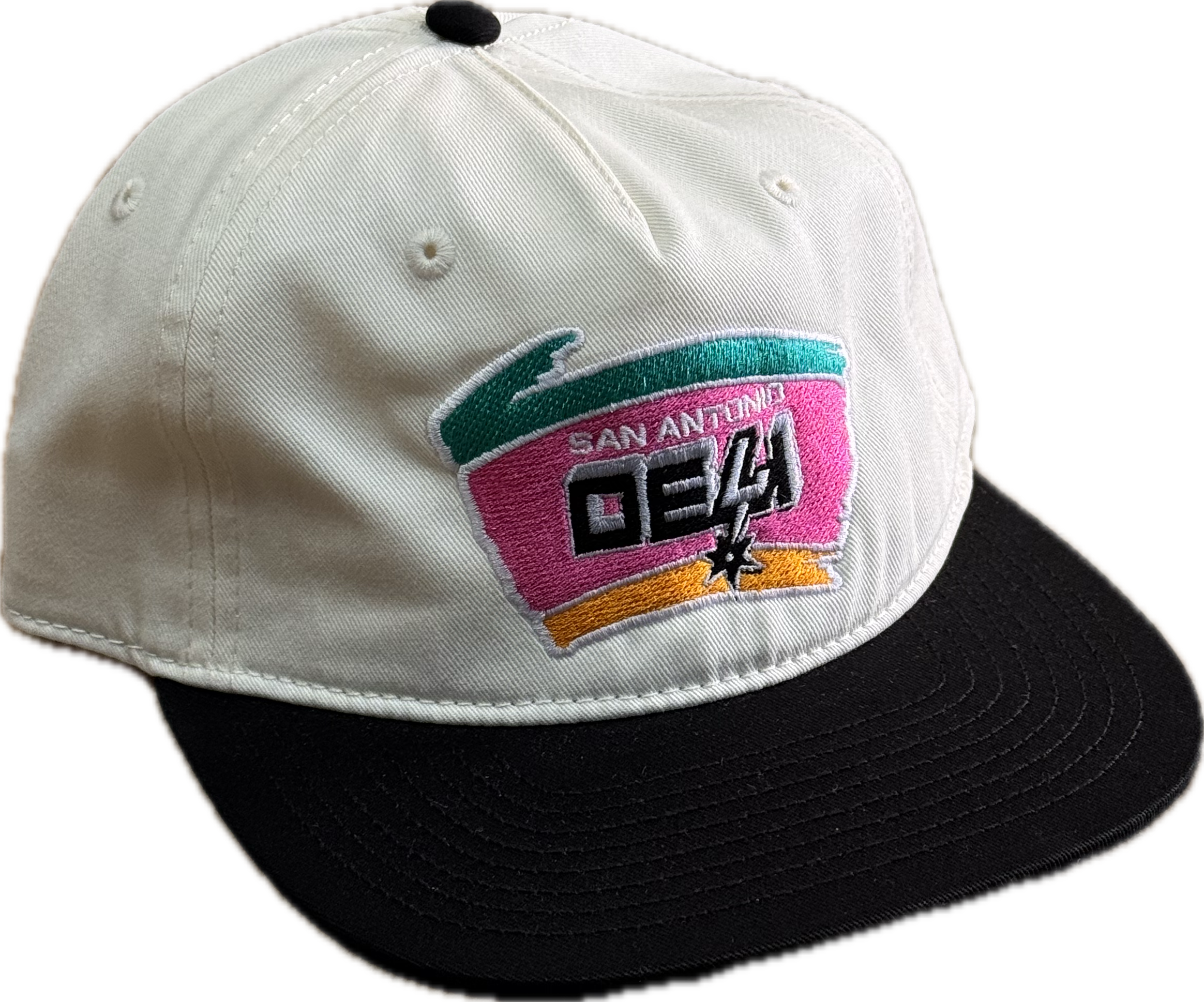 DELI - Splash Embroidered Snapback Hat White/Black