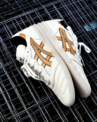 ASICS - Leggerezza FB White/Pure Gold