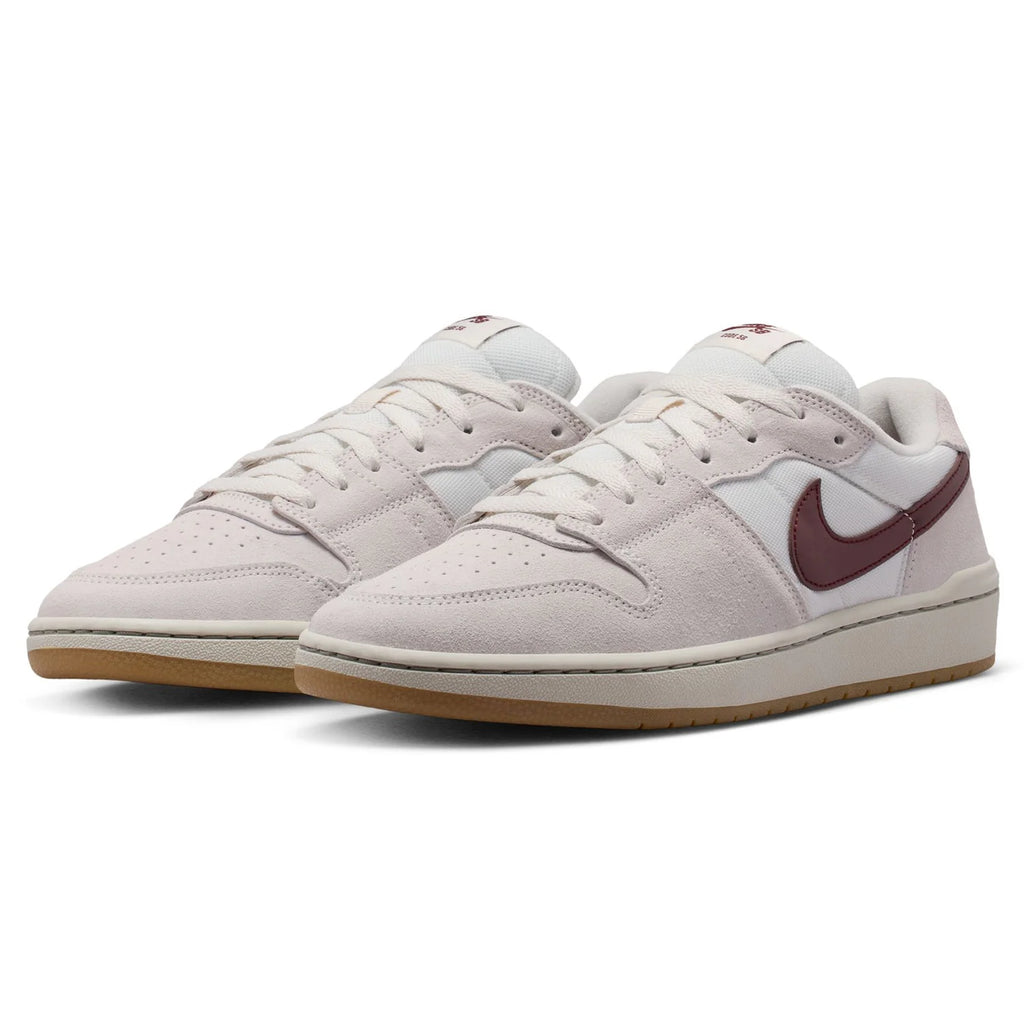 NIKE SB - Code 58 Summit White/Mystic Dates