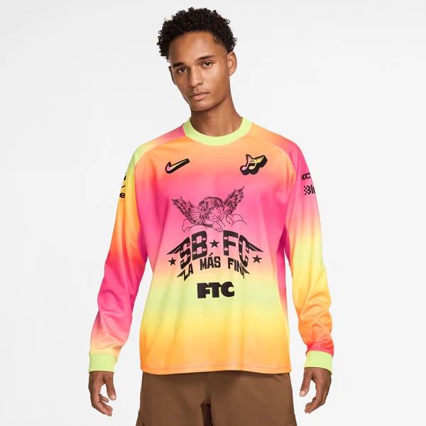NIKE SB - Club 58 Jersey Hyper Pink