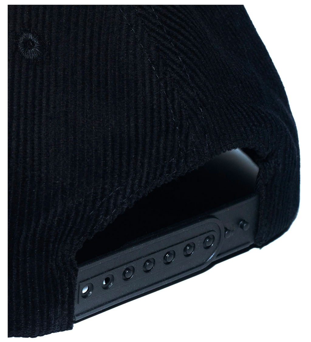 LOOSEY - Studded Snapback Black