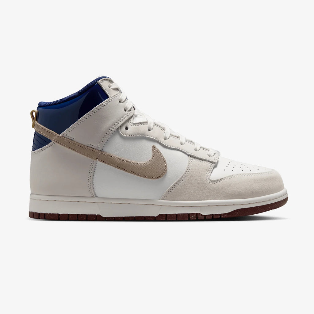 NIKE SB - Dunk High Pro QS Beyond Store