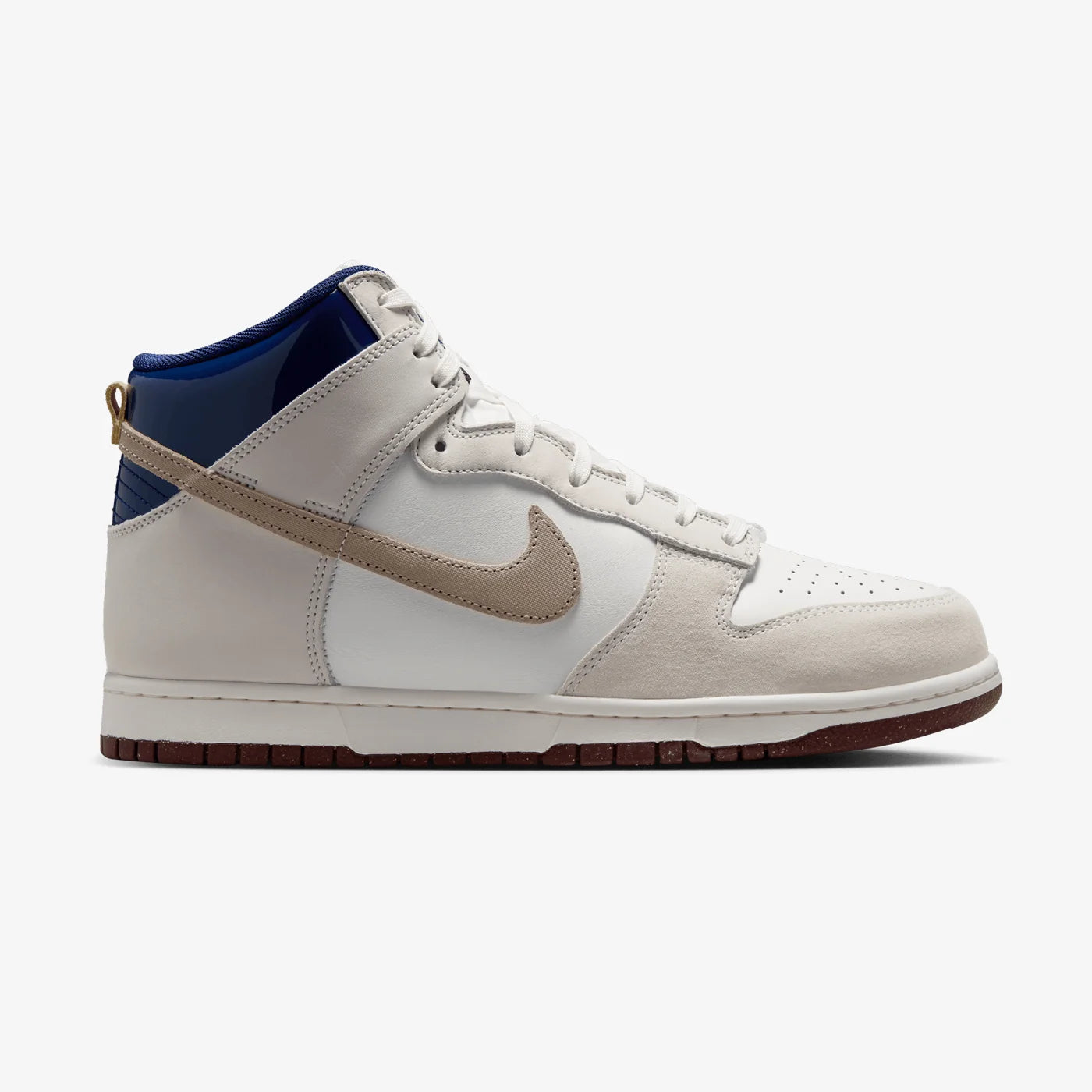 NIKE SB - Dunk High Pro QS Beyond Store
