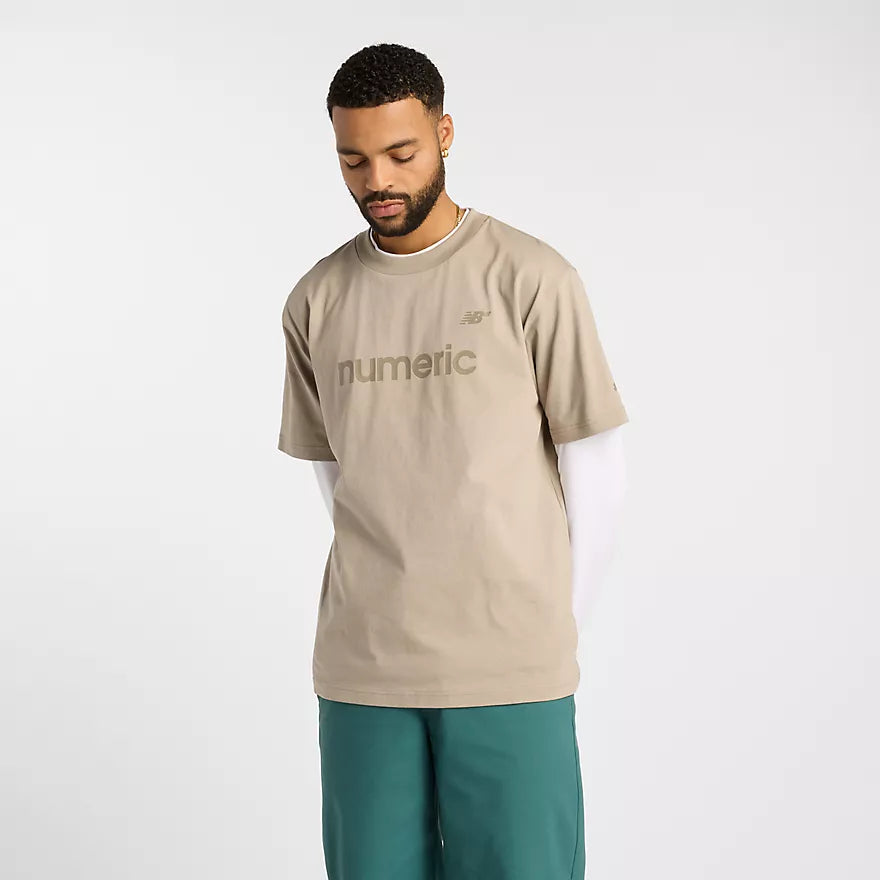 NEW BALANCE NUMERIC - Numeric Tee Tan