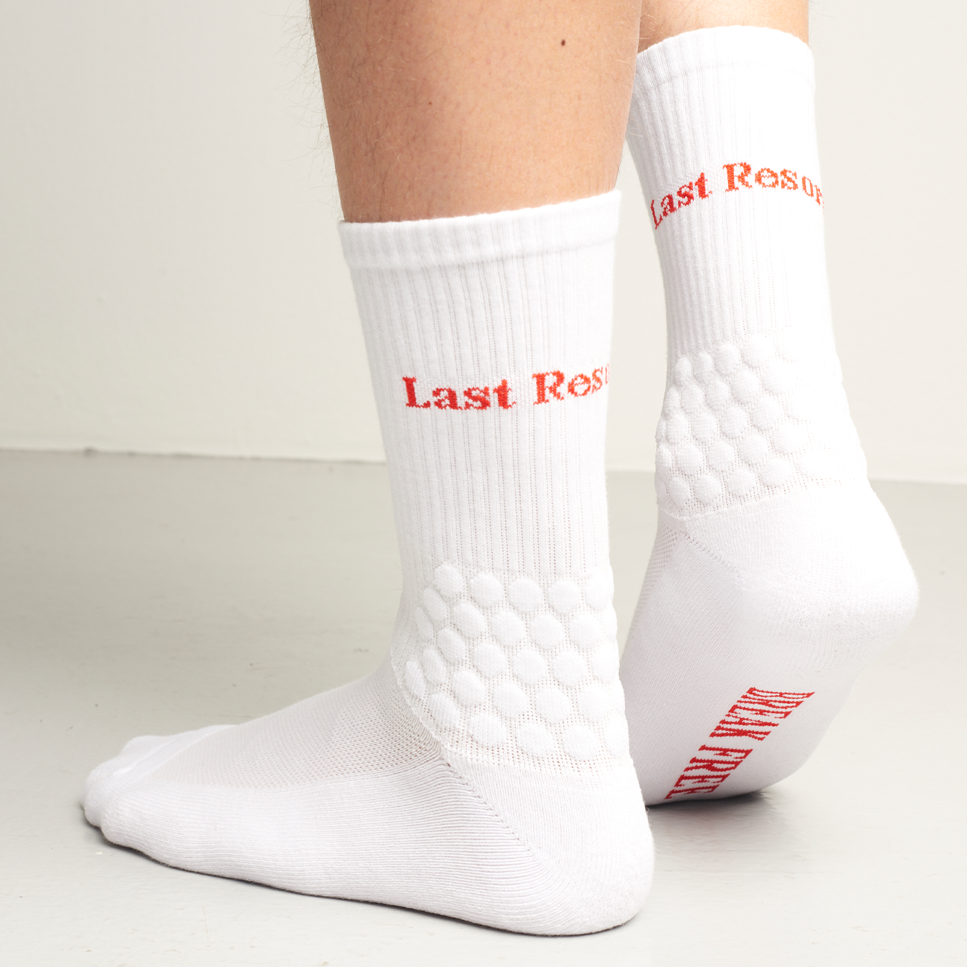 LAST RESORT AB - Right Angle Bubble Socks White
